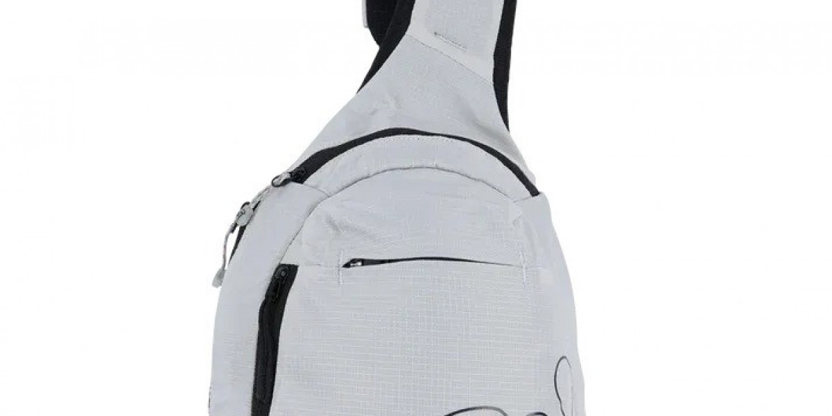 Syna World Bag A Stylish Blend of Streetwear, Functionality, and Everyday Confidence