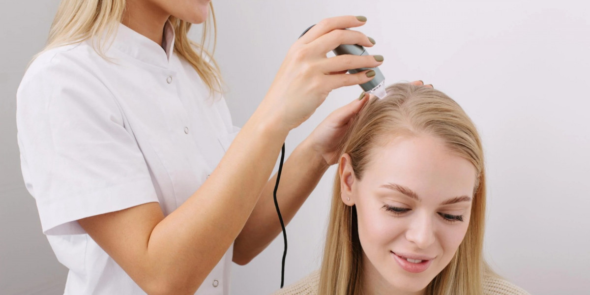 Long-Term Hair Management With Guidance From the Best Trichologists in Dubai