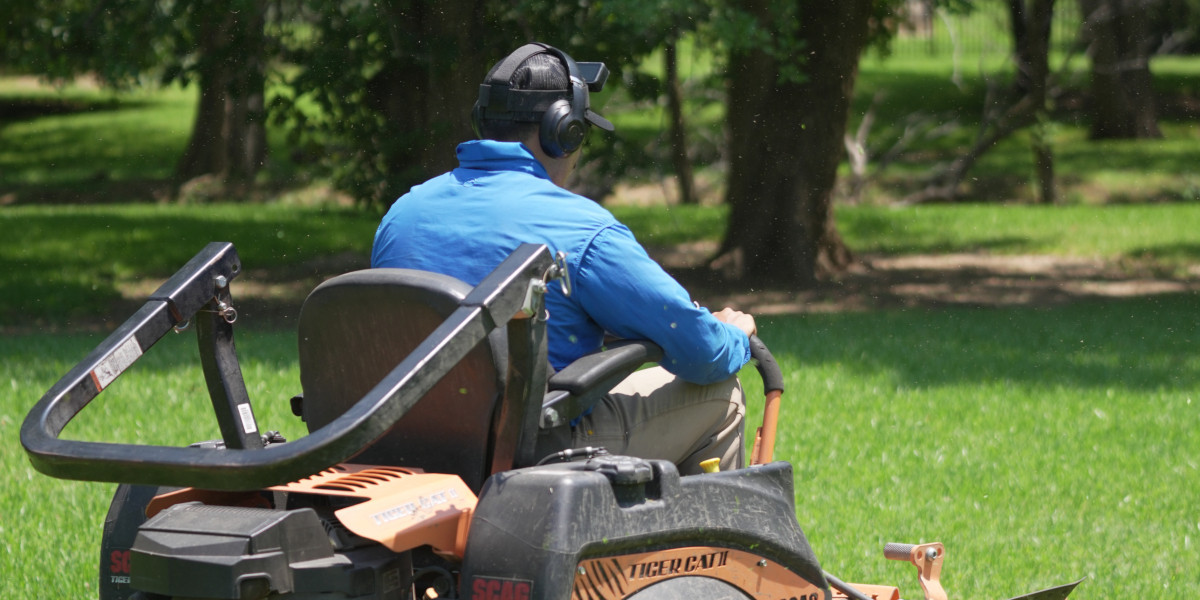 Commercial Landscaping Services in Arlington TX: Create a Professional Outdoor Space That Lasts