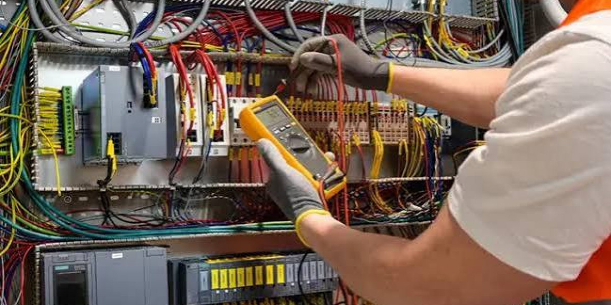 How to Choose the Right Electrician in East York for Your Home